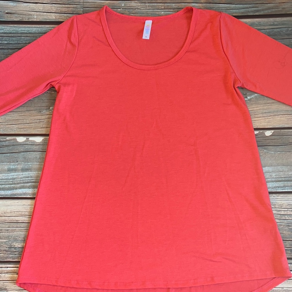 LuLaRoe Lynnae, coral, size Small